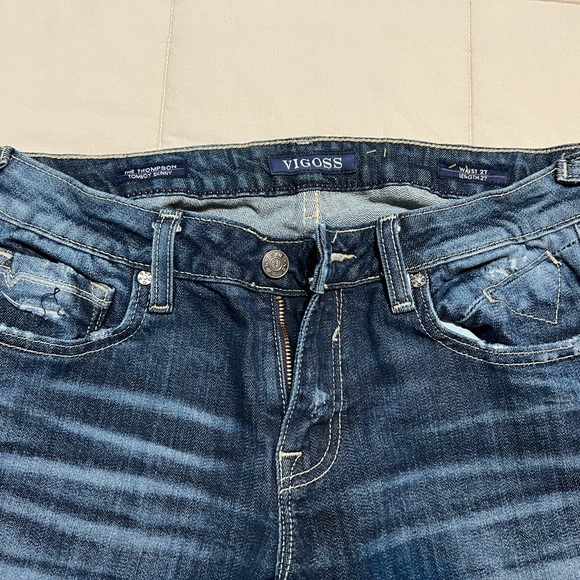 Vigoss Womens Jeans Size 27 Distressed, Wrinkle Detail on the back of legs. EUC - Picture 2 of 8